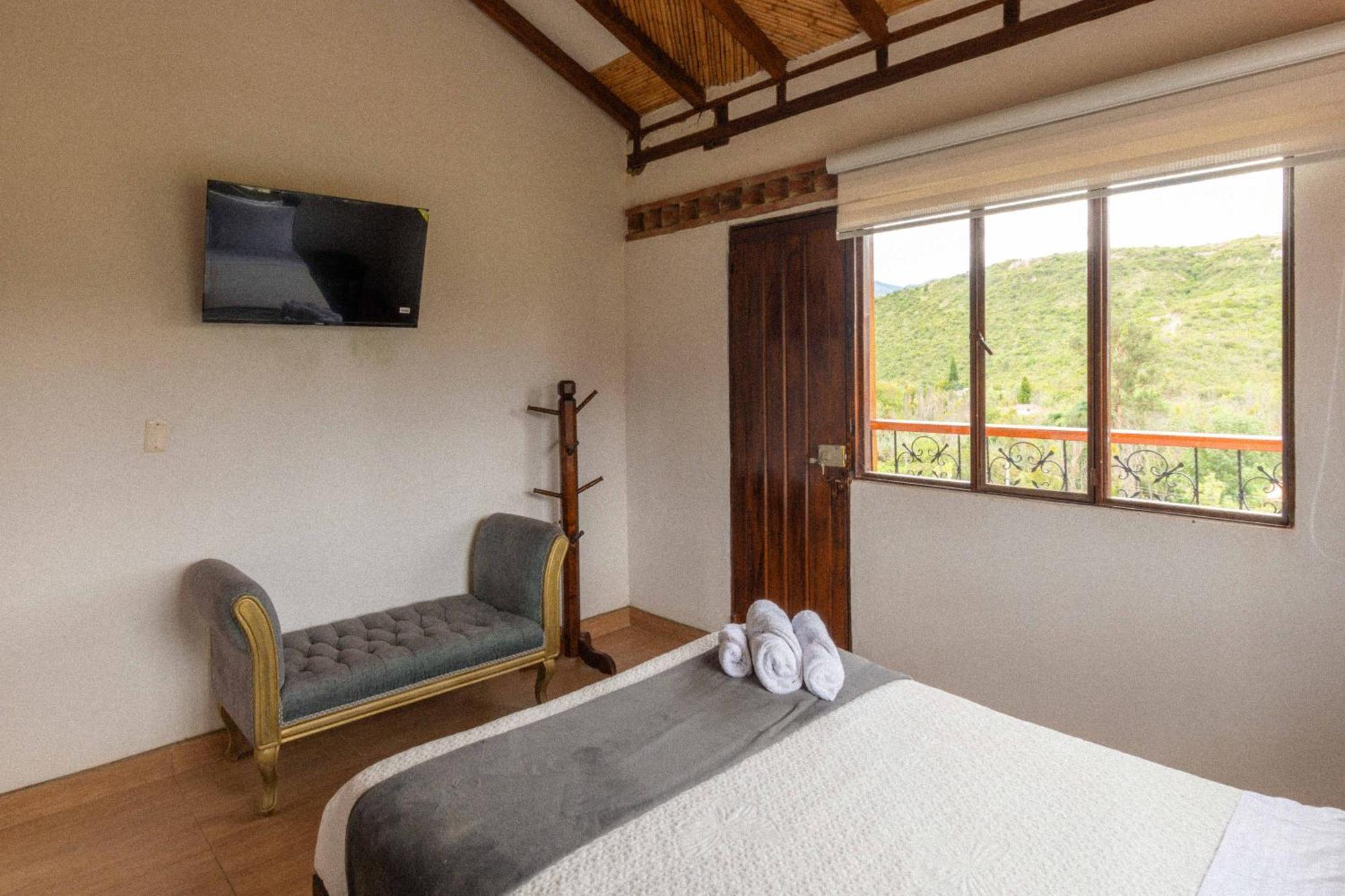 Artemisa Hotel Santa Sofia  Phòng bức ảnh