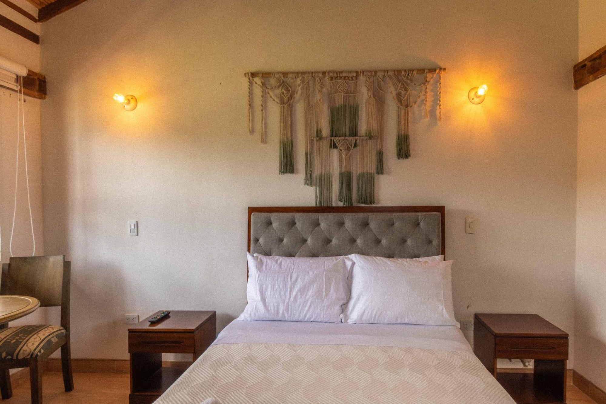 Artemisa Hotel Santa Sofia  Ngoại thất bức ảnh