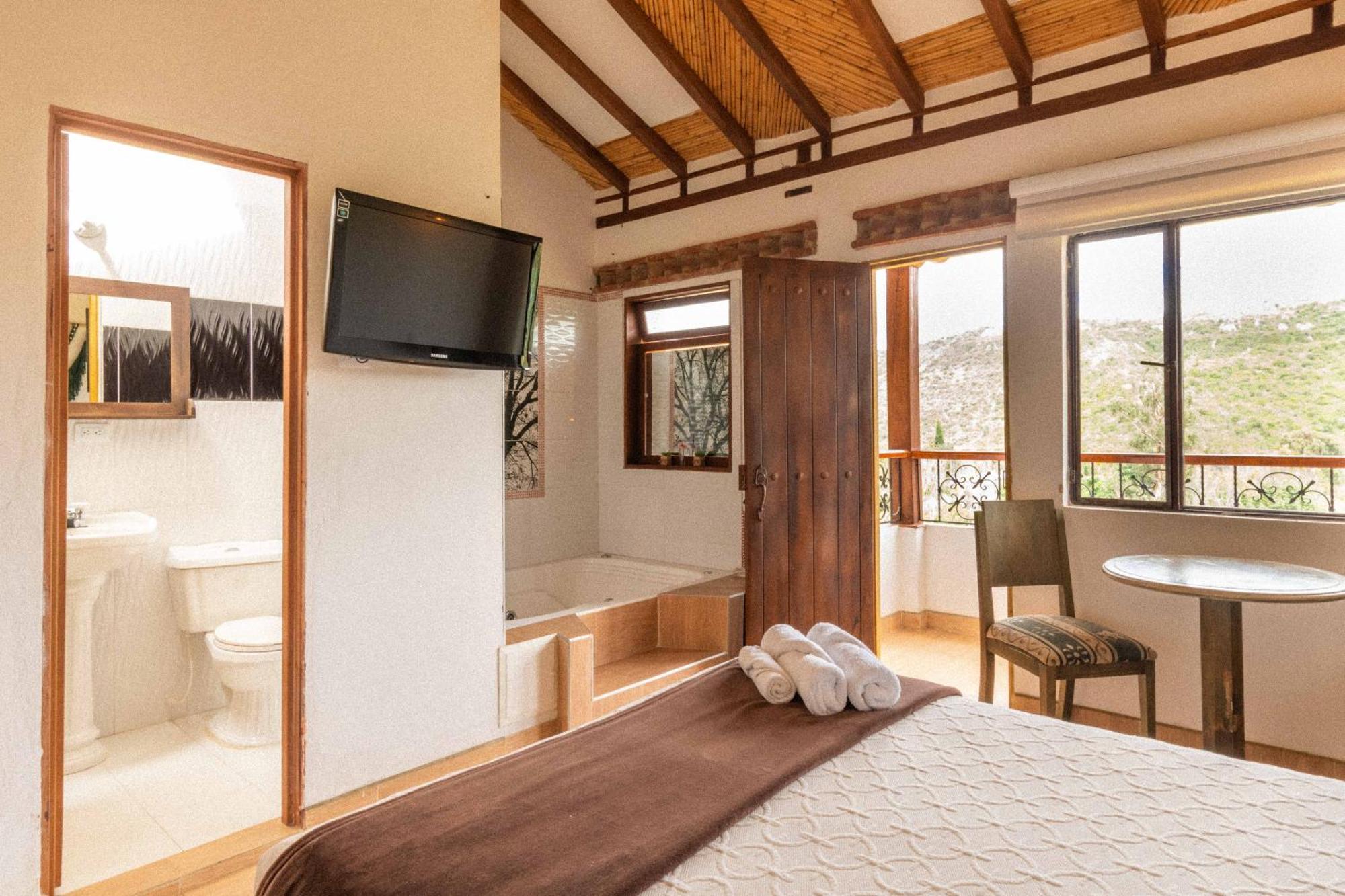 Artemisa Hotel Santa Sofia  Phòng bức ảnh