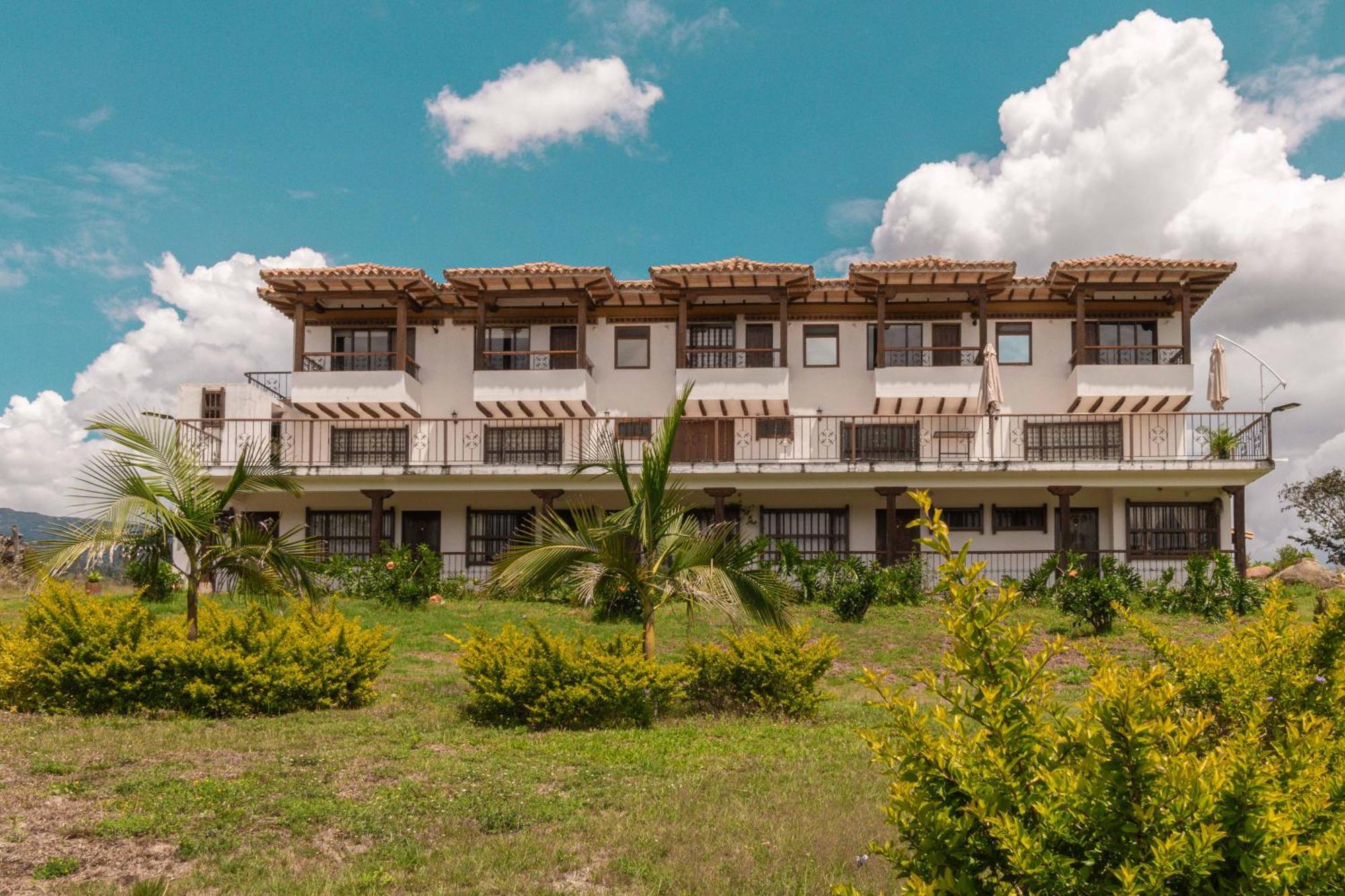 Artemisa Hotel Santa Sofia  Ngoại thất bức ảnh